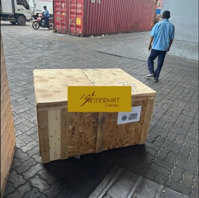 Gửi gỗ đi Mỹ tiết kiệm – Đại lý DHL, UPS, FedEx hỗ trợ từ A-Z