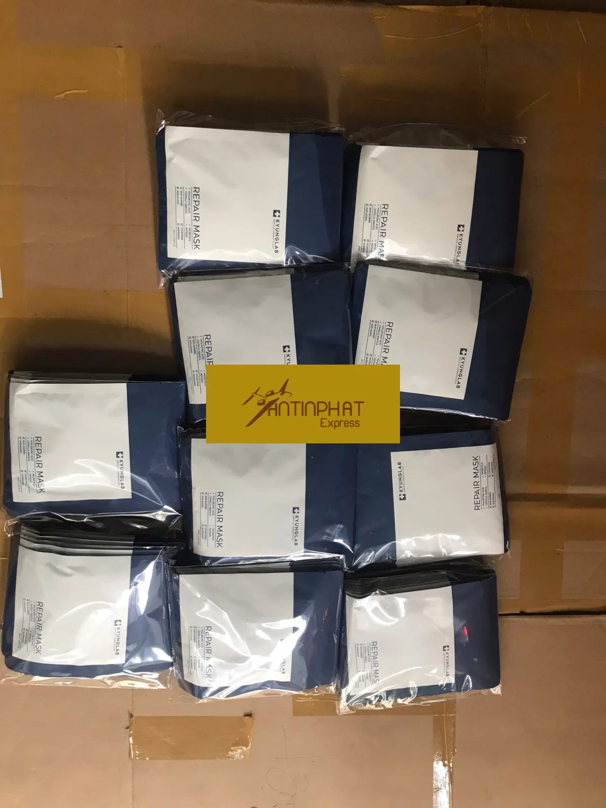 Gửi hàng đi San Marino qua DHL, FedEx, UPS, EMS và VNPOST – Dịch vụ chuyển phát quốc tế uy tín tại ATP Express Gửi hàng đi San Marino qua DHL, FedEx, UPS, EMS và VNPOST – Dịch vụ chuyển phát quốc tế uy tín tại ATP Express
